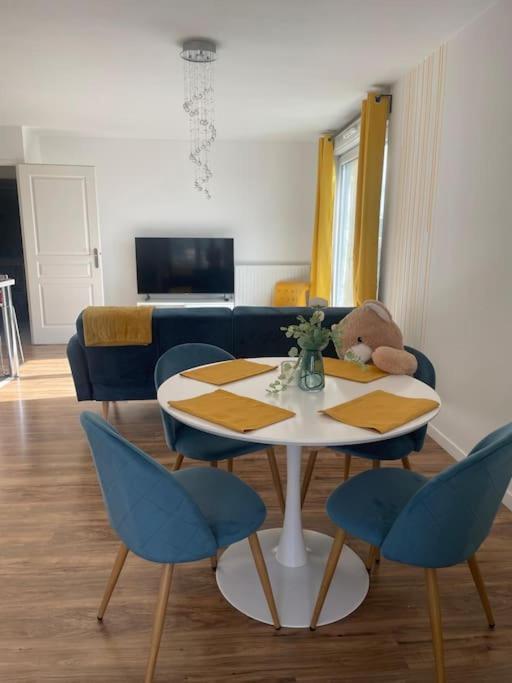 Appartement 3P Gare Terrasse Et Parking Prive Franconville  Zewnętrze zdjęcie