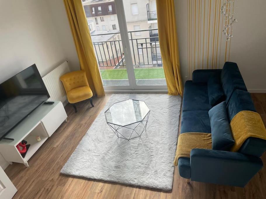 Appartement 3P Gare Terrasse Et Parking Prive Franconville  Zewnętrze zdjęcie
