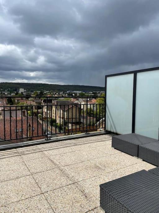 Appartement 3P Gare Terrasse Et Parking Prive Franconville  Zewnętrze zdjęcie